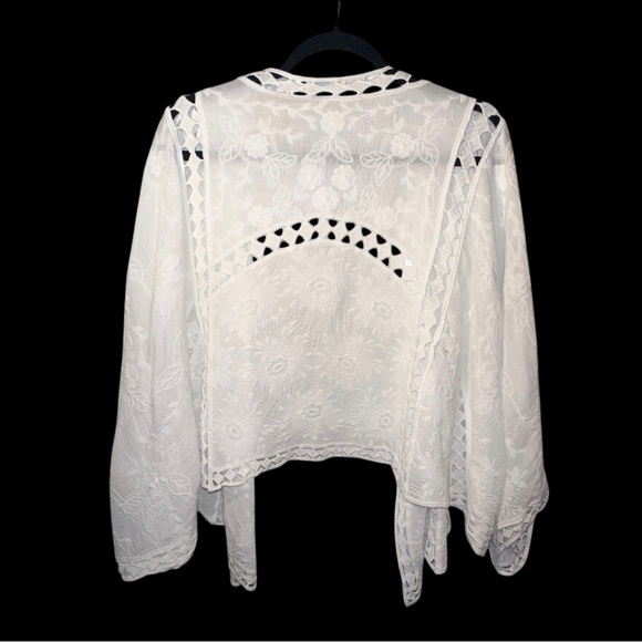 Soft Surroundings | NWT Jasmin Lace Wrap Embroidered Top - Size L/XL - Picture 3 of 12